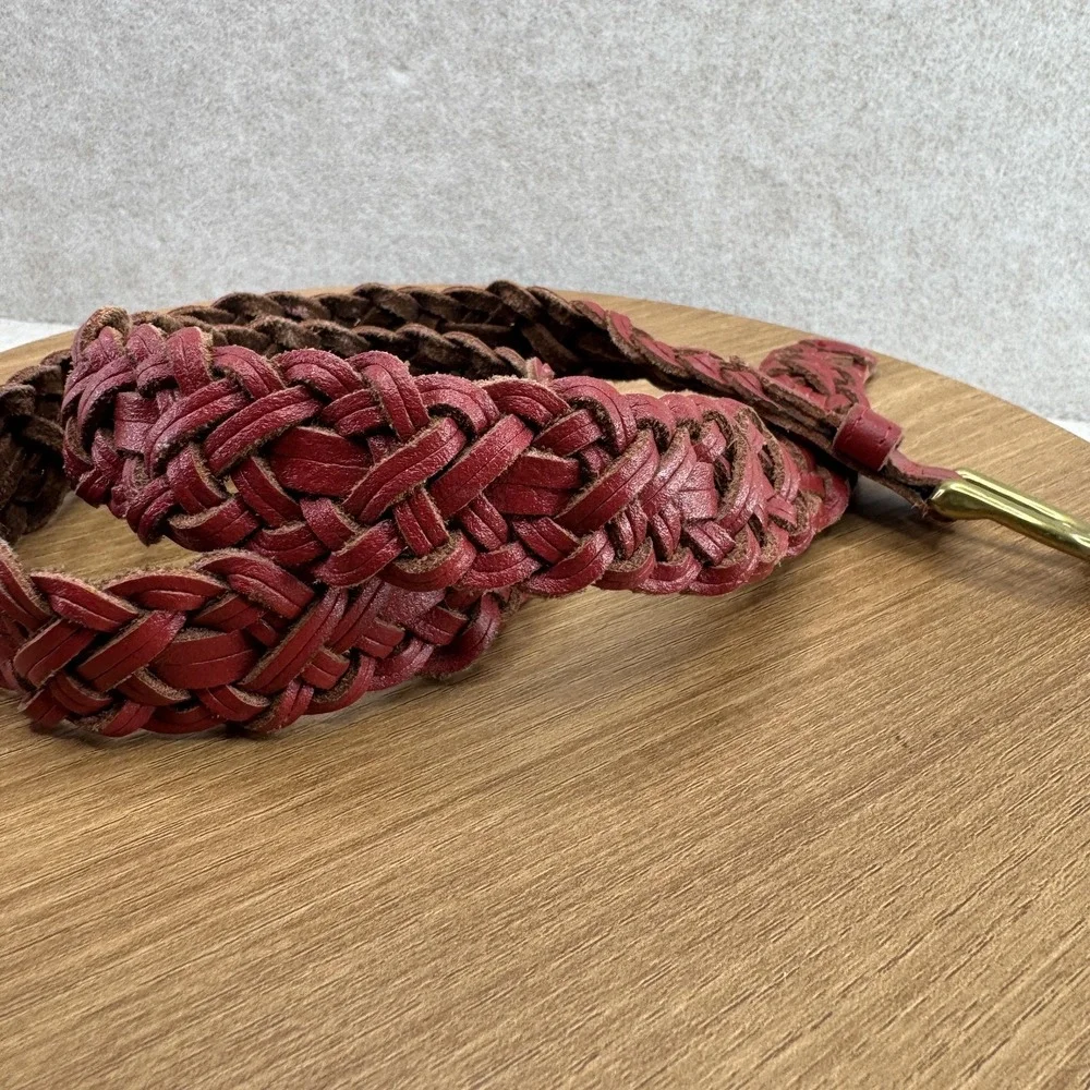 Capezio Belt Womens Size S Red Braided Leather‎ Suede Medium Buckle Textured